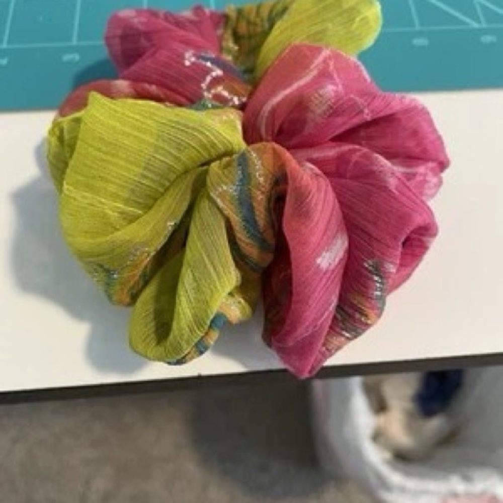 Multicolor Metallic Scrunchie - Picture 3 of 12